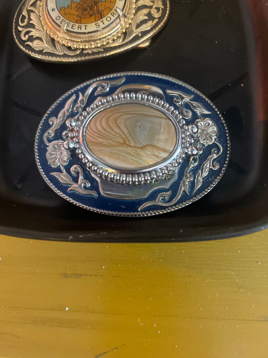 Belt buckle with tan agate